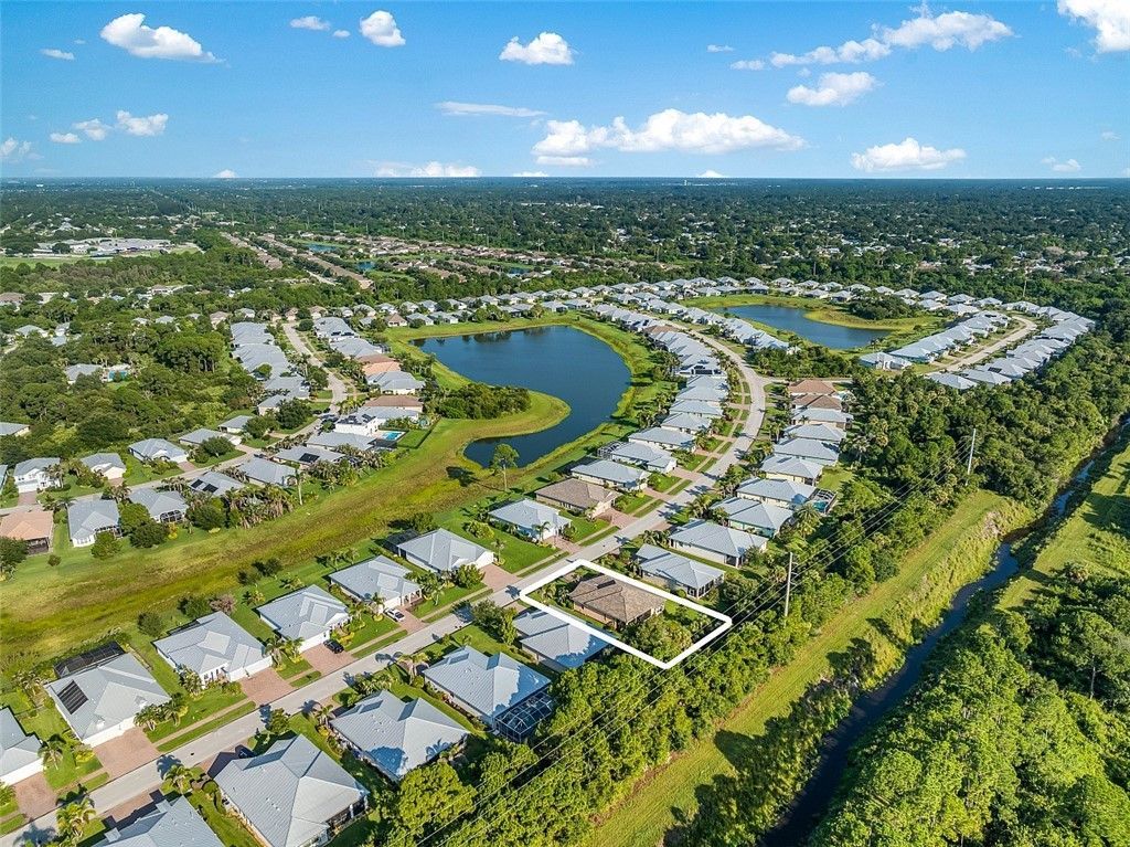 391 11th Square Sw, Vero Beach, FL 32962 Photo