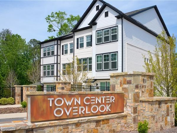 5044 Insperon Lane, Unit 26, Peachtree Corners, GA 30092
