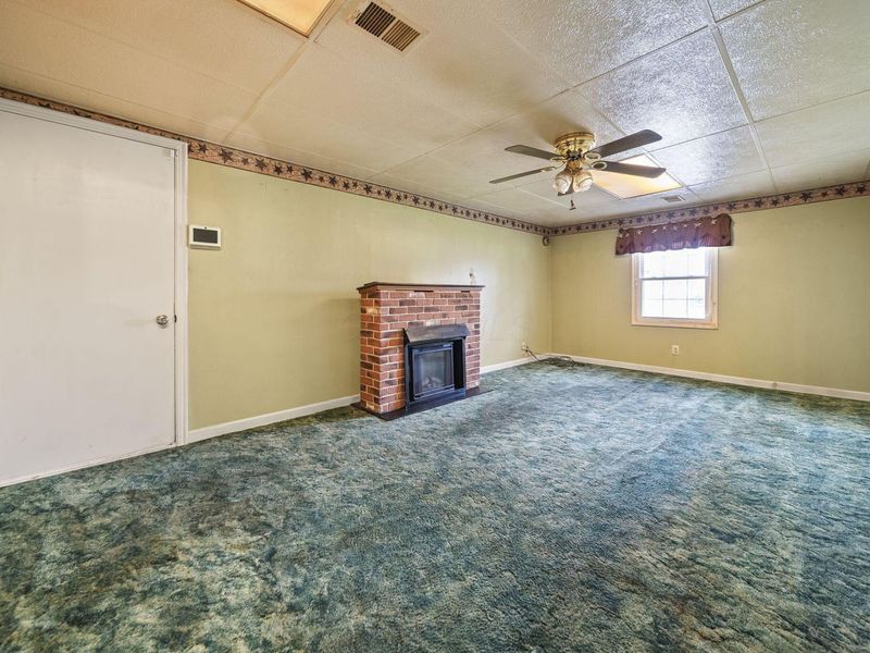 839 Bradwell Drive , Columbus, OH 43207 Photo 16