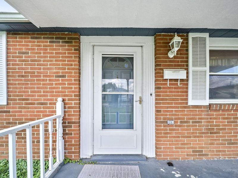839 Bradwell Drive , Columbus, OH 43207 Photo 3