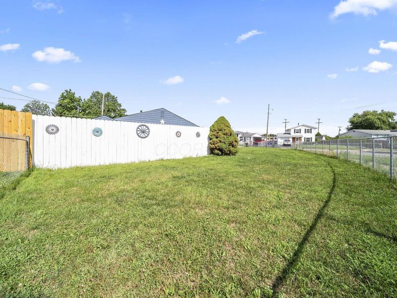 839 Bradwell Drive , Columbus, OH 43207 Photo 40