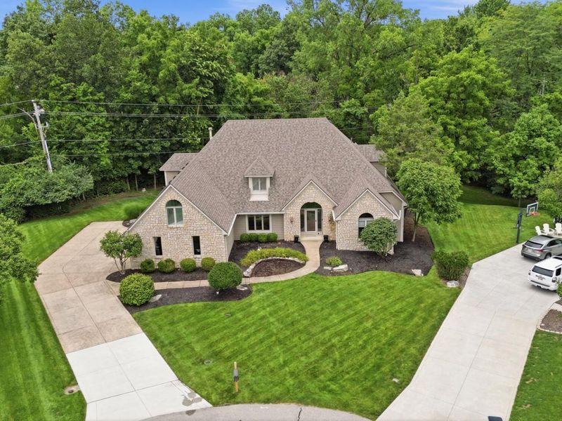 660 Broadsworth Court , Powell, OH 43065 Photo 2