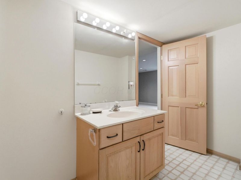 660 Broadsworth Court , Powell, OH 43065 Photo 66