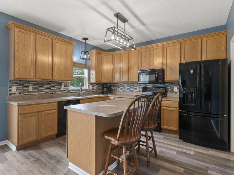 4766 Heath Trails Road , Hilliard, OH 43026 Photo 3