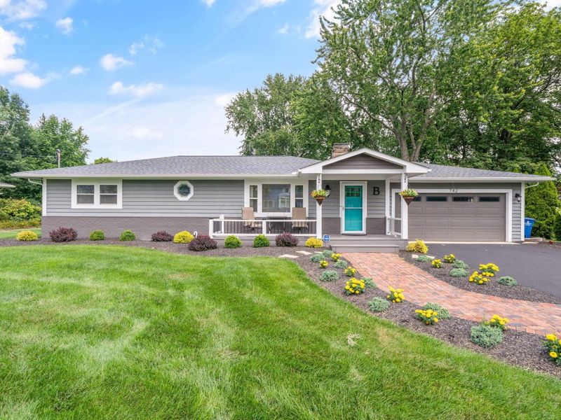 742 E College Avenue, Westerville, OH 43081 Photo 1