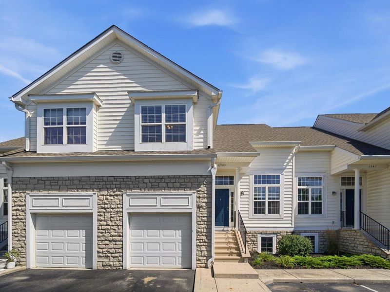 6940 Churchill Downs Drive , Unit 40, New Albany, OH 43054 Photo 1