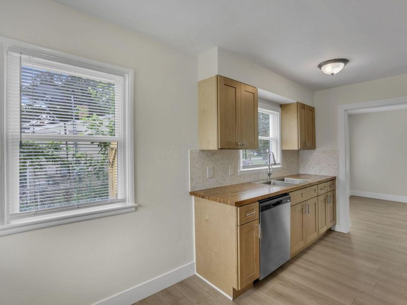 64 Lowell Road , Columbus, OH 43209 Photo 8