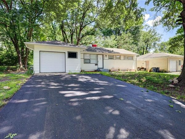 7800 E 108th Street, Kansas City, MO 64134