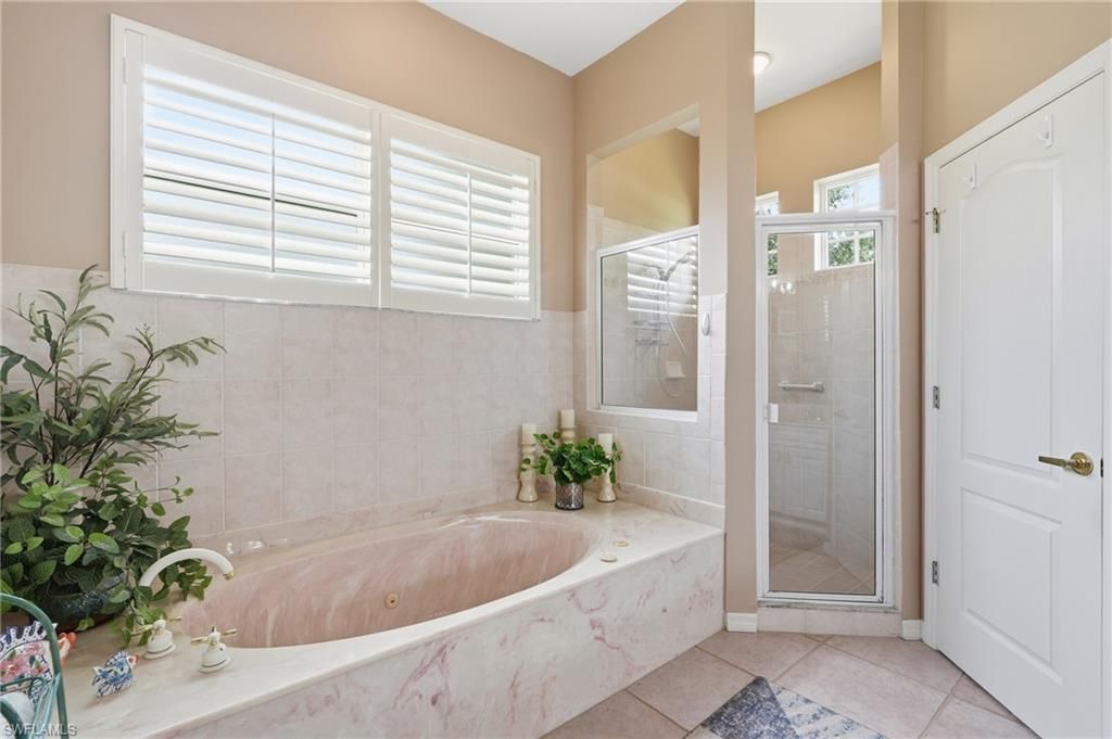 8861 Creek Run Dr , Bonita Springs, FL 34135 Photo