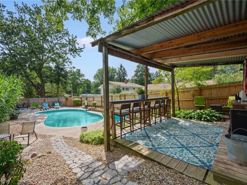 5760 Canterbury Road, New Franklin, OH 44319 Photo 2