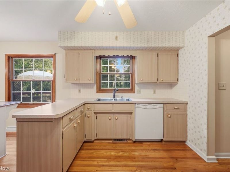 2393 Woodpark Road, Fairlawn, OH 44333 Photo 8
