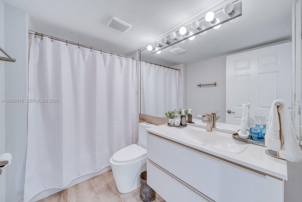 1650 Coral Way , Unit 510, Miami, FL 33145 Photo