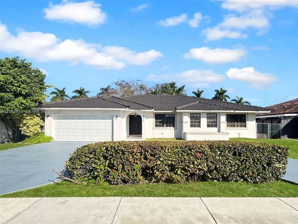 13925 SW 26th Ter , Miami, FL 33175