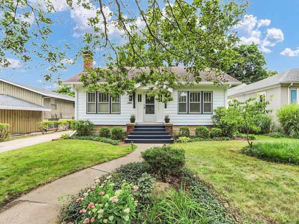 1105 W Green Street , Champaign, IL 61821