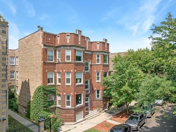 6816 N Lakewood Avenue, Unit 2, Chicago, IL 60626
