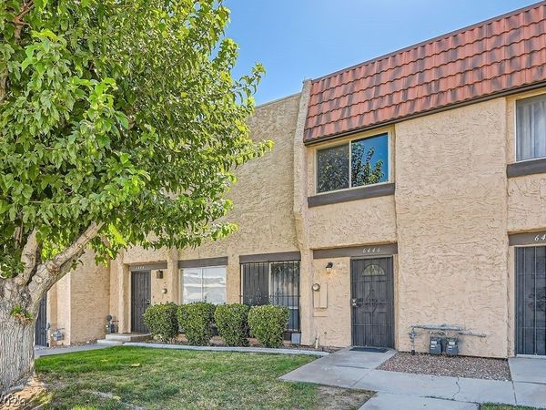 6446 Ironbark Lane , Las Vegas, NV 89107