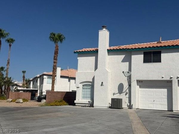 2765 STARGATE Street , Las Vegas, NV 89108