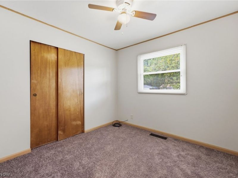 407 Dorwood Drive, Alliance, OH 44601 Photo 12