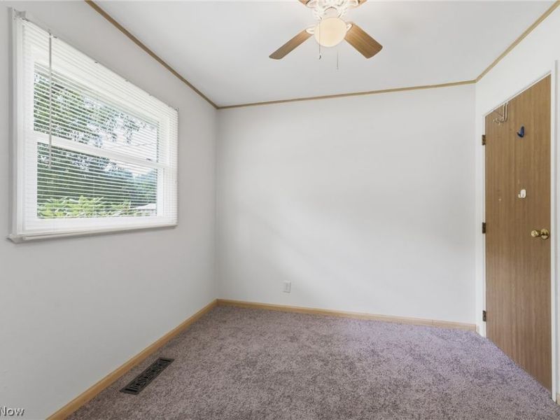 407 Dorwood Drive, Alliance, OH 44601 Photo 13