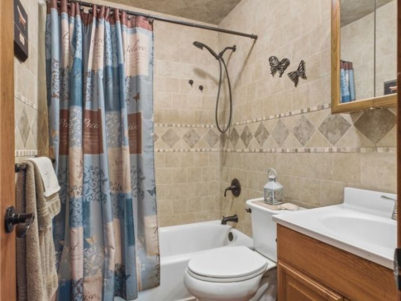 407 Dorwood Drive, Alliance, OH 44601 Photo 19
