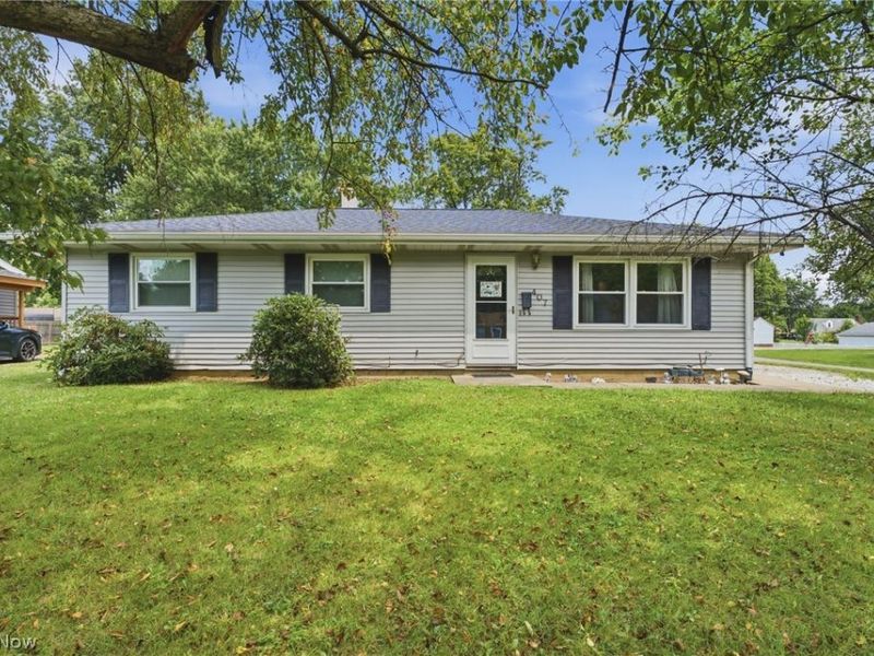 407 Dorwood Drive, Alliance, OH 44601 Photo 3