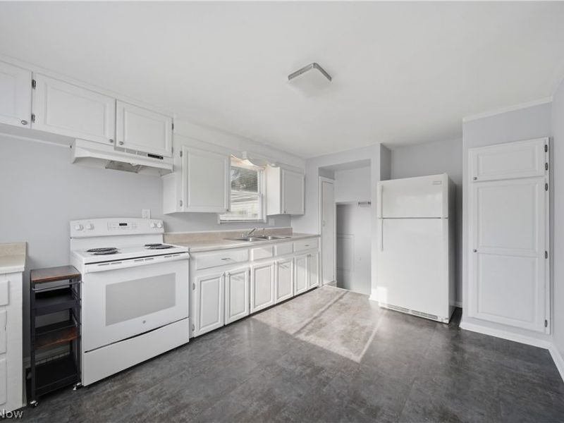 2643 Fletcher Avenue NE, Canton, OH 44705 Photo 9