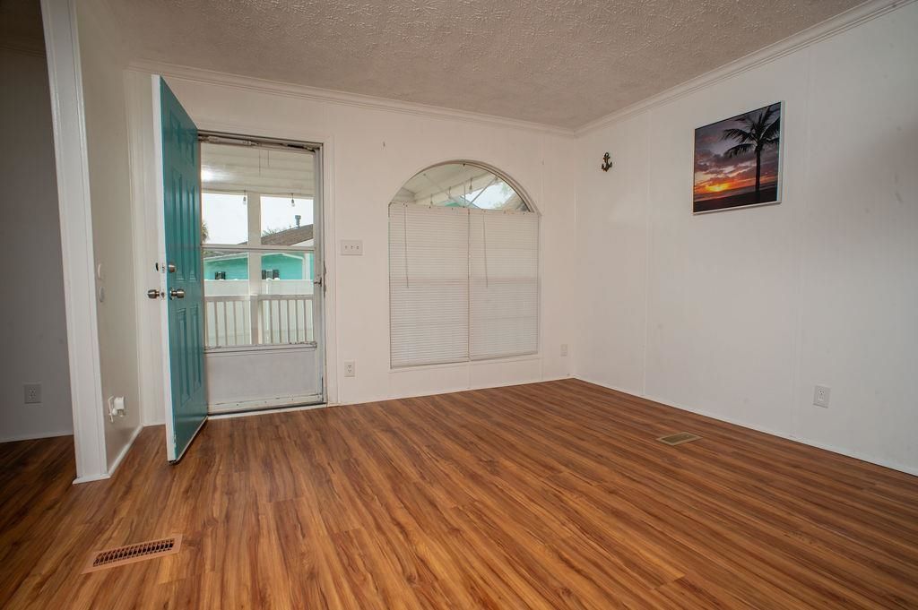 353 Misty Breeze Ln. Photo 12