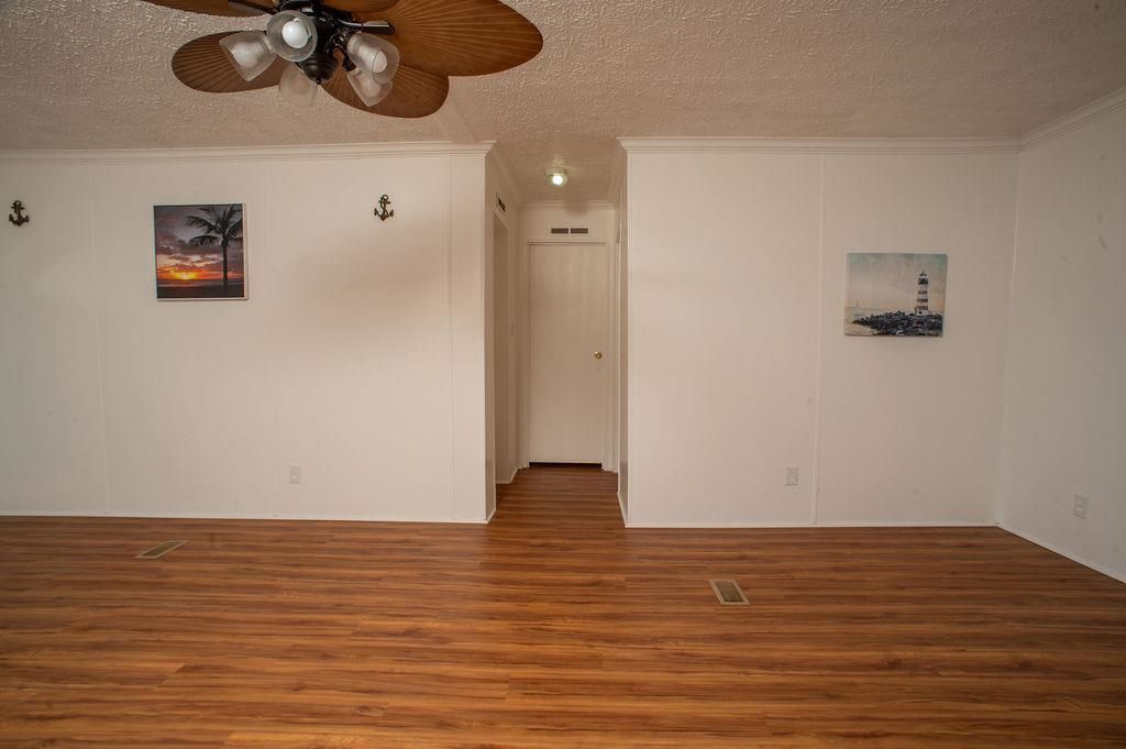353 Misty Breeze Ln. Photo 14