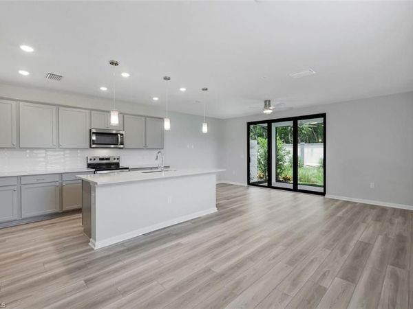 27907 Radiant CT , BONITA SPRINGS, FL 34135