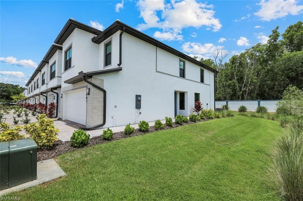 27907 Radiant Ct , Bonita Springs, FL 34135 Photo