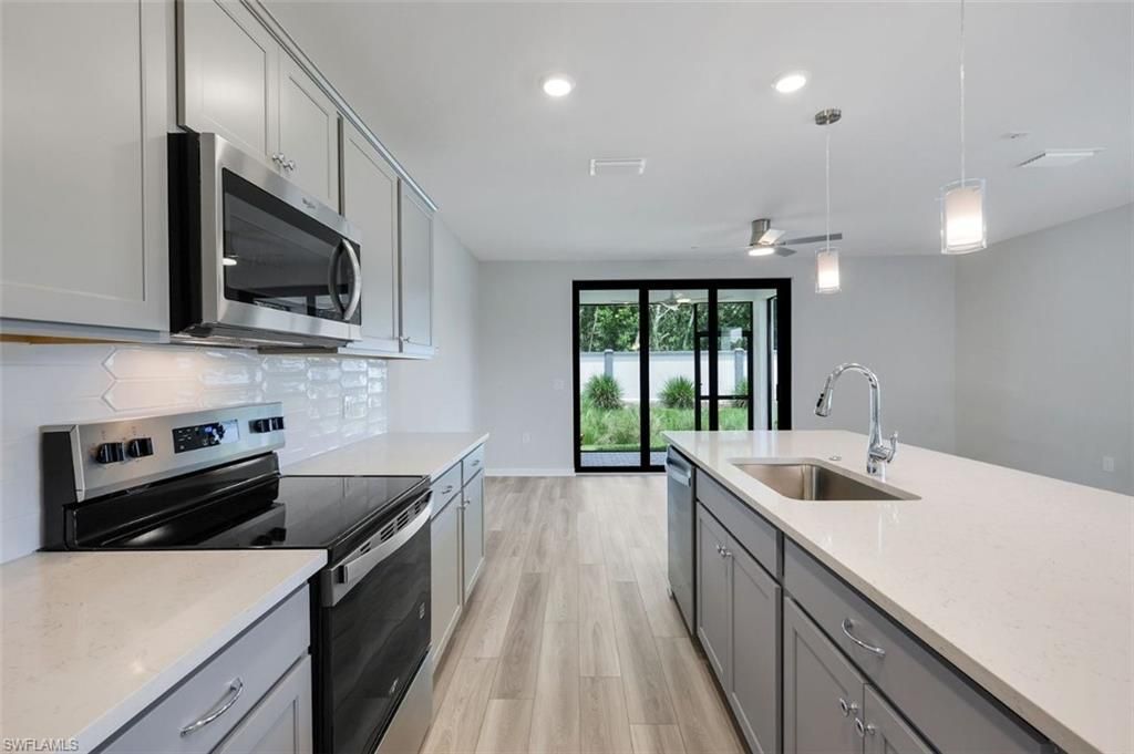 27907 Radiant Ct , Bonita Springs, FL 34135 Photo
