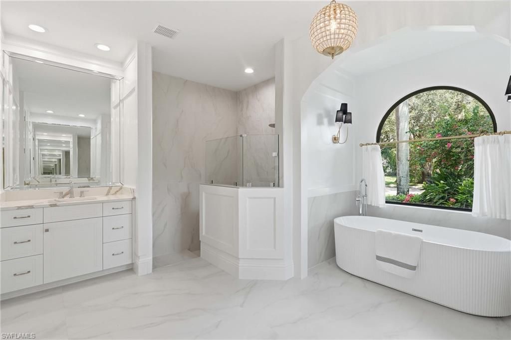 9833 Clear Lake Cir , Naples, FL 34109 Photo