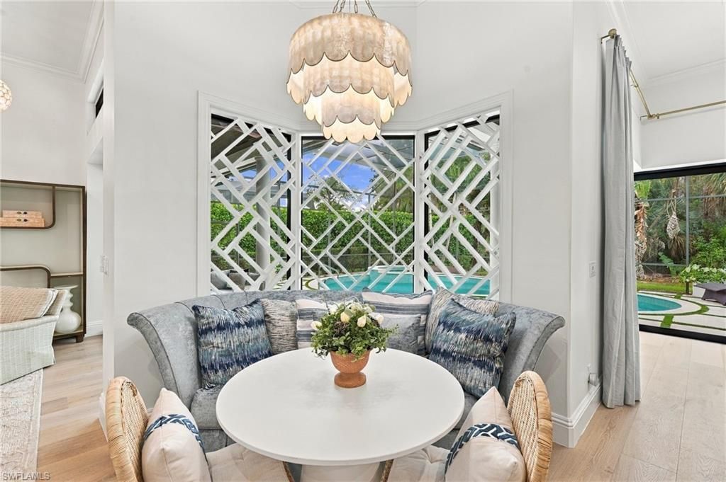 9833 Clear Lake Cir, Naples, FL 34109 Photo