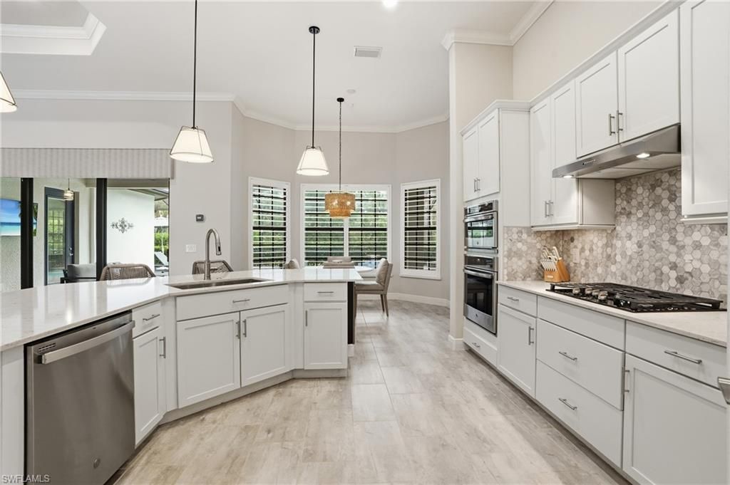 2327 Somerset Pl , Naples, FL 34120 Photo