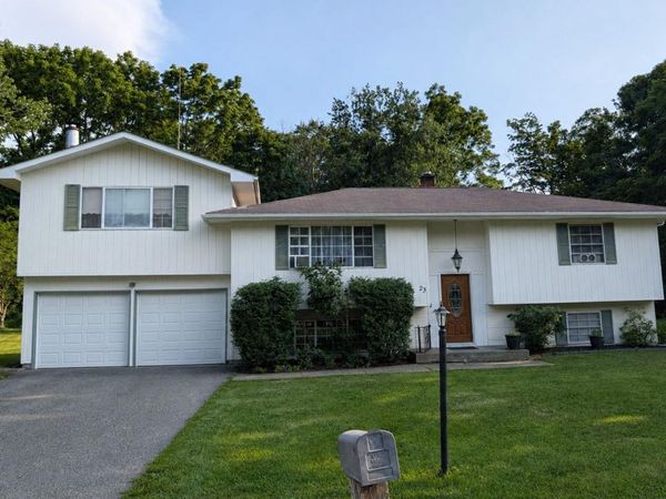 23 Pike Court , Monroe, NY 10950