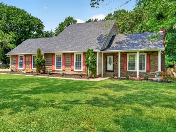 2851 Lawry Ln , Clarksville, TN 37043