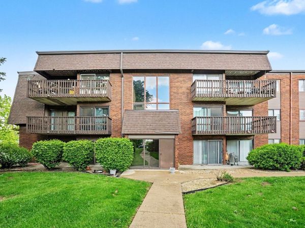1619 RICHMOND Circle , Unit 205, Joliet, IL 60435
