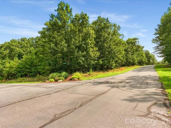 149 Mossy Oak Trail, Nebo, NC 28761