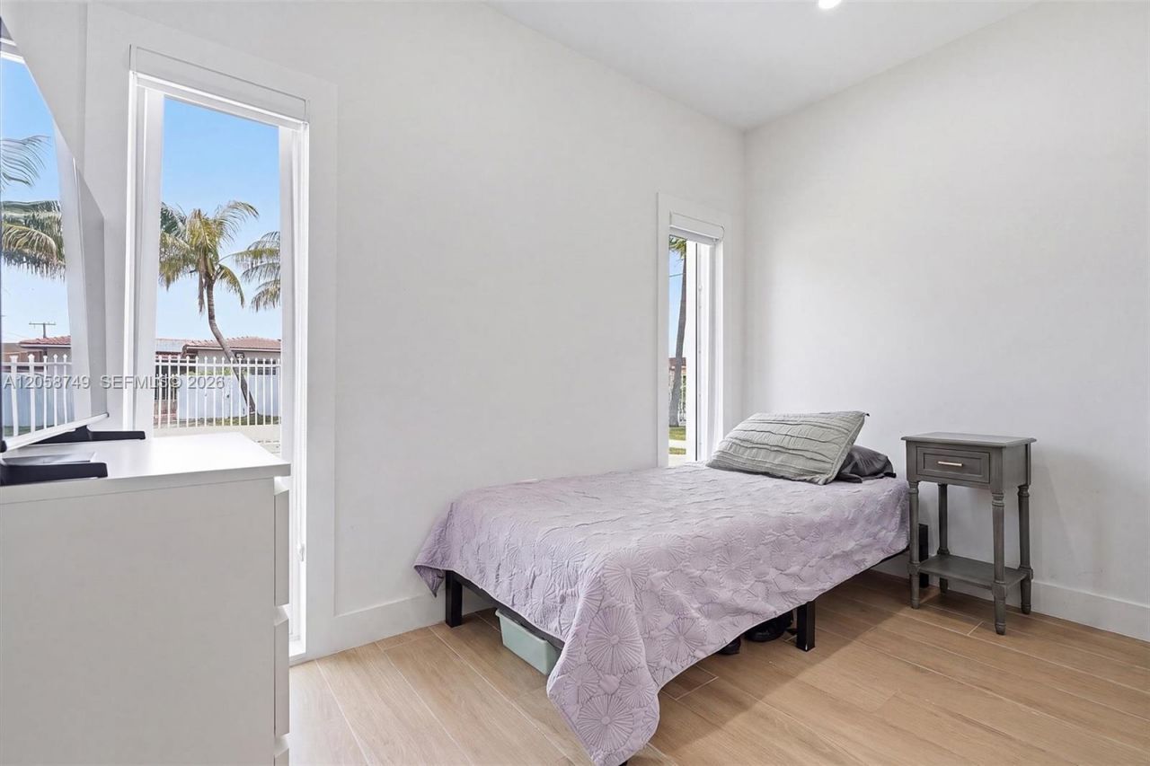 6100 NW 2nd St, Miami, FL 33126 Photo