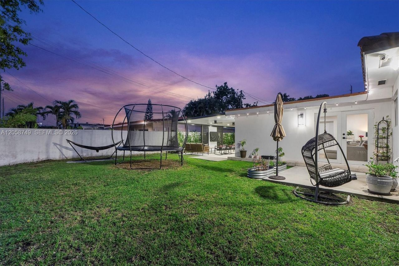 6100 NW 2nd St, Miami, FL 33126 Photo