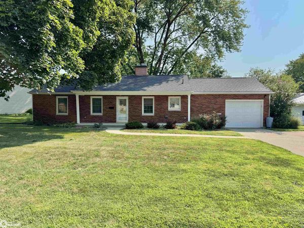 905 S Cherry Cir., Mount Pleasant, IA 52641