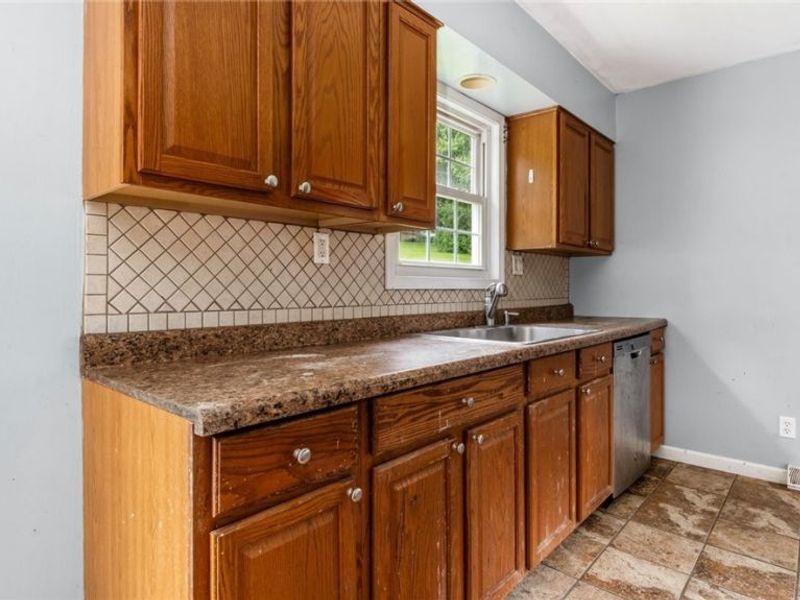 490 Cedarhurst Drive, Zanesville, OH 43701 Photo 26