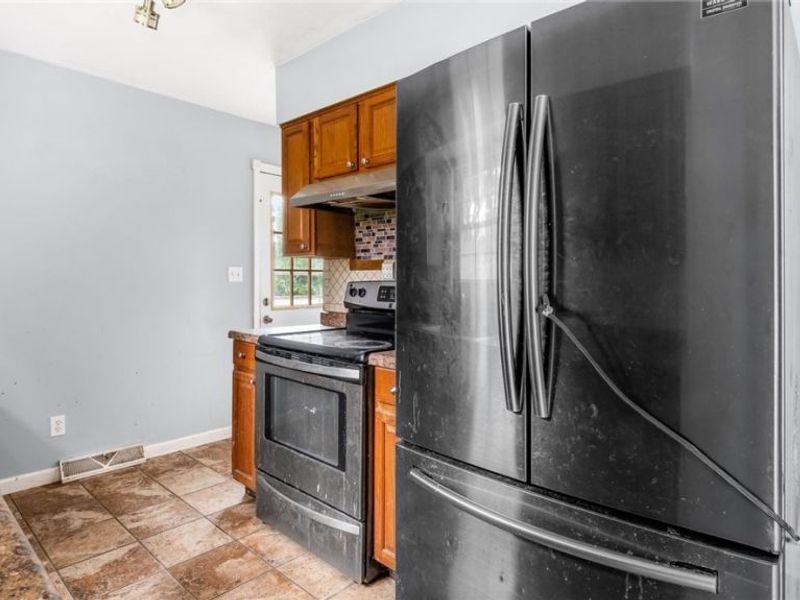 490 Cedarhurst Drive, Zanesville, OH 43701 Photo 27