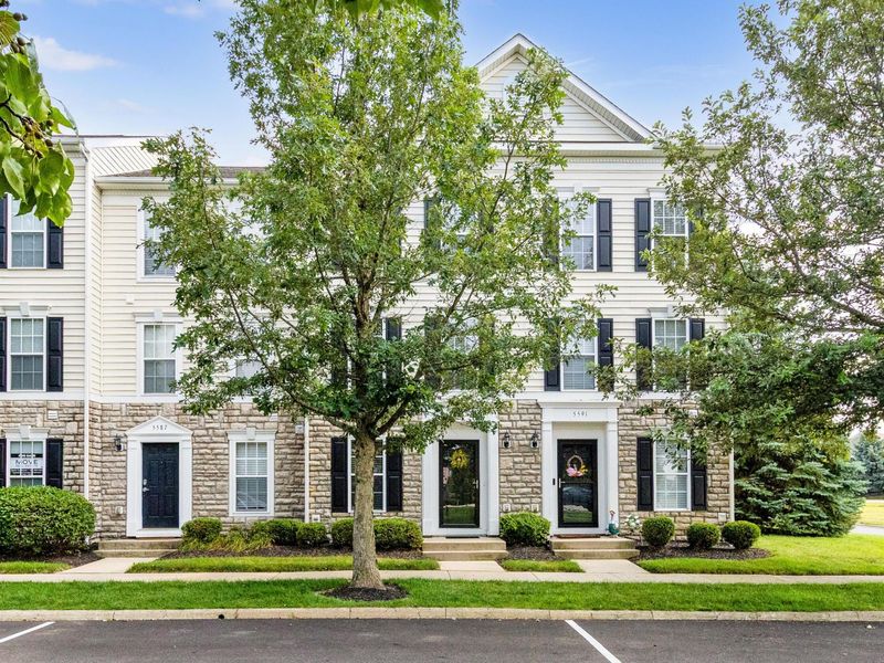 5589 Mesa Falls Street , Unit 15, Dublin, OH 43016 Photo 1