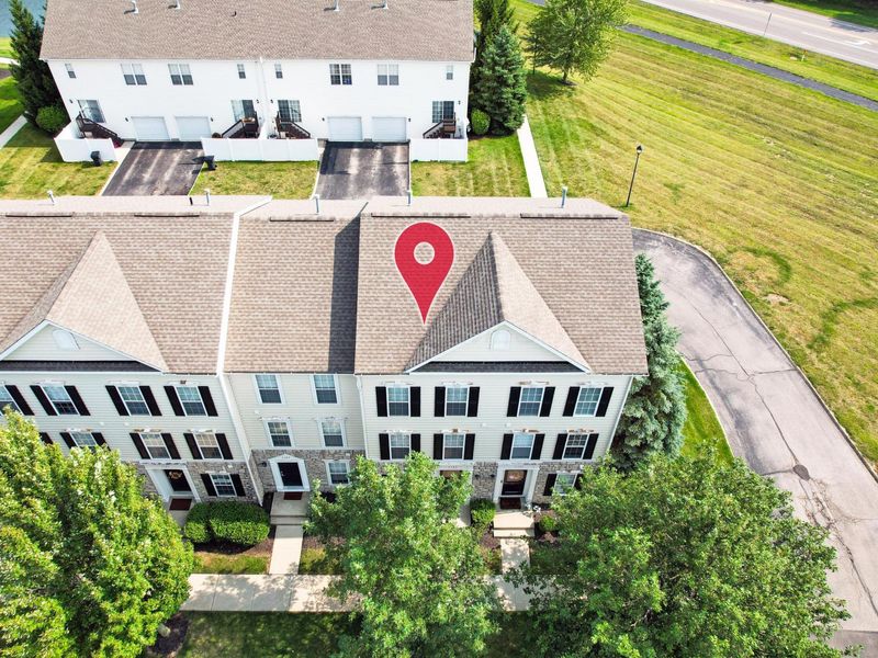 5589 Mesa Falls Street , Unit 15, Dublin, OH 43016 Photo 3