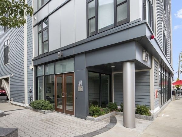 197 Washington St, Unit 308, Somerville, MA 02143