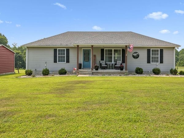 420 Douglas Ln , Lafayette, TN 37083