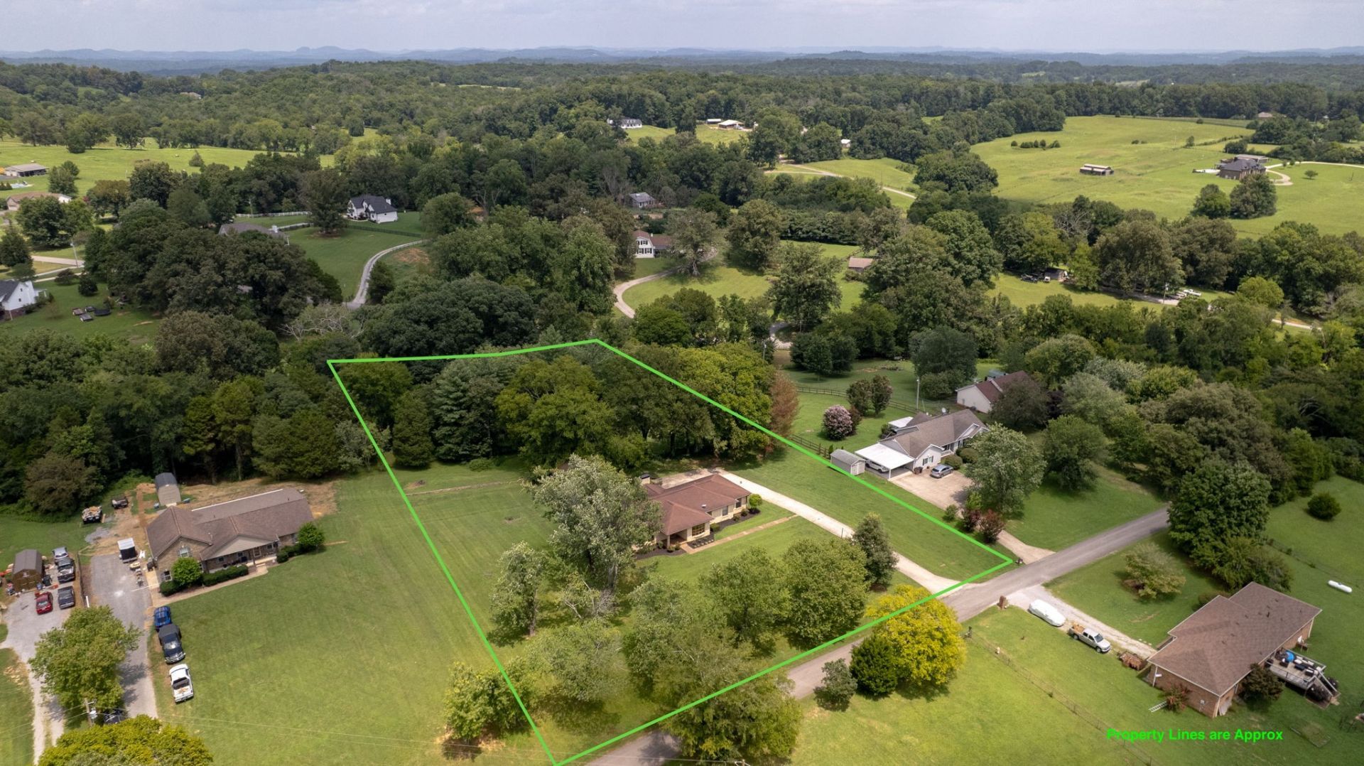 195 Cave Springs Rd Lebanon, TN 37087