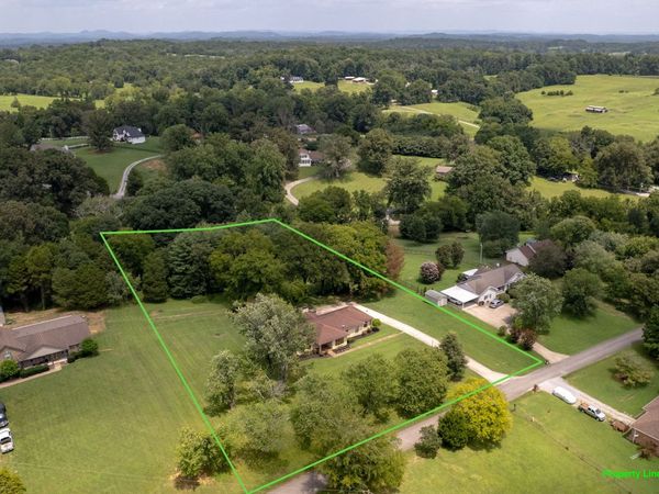 195 Cave Springs Rd, Lebanon, TN 37087