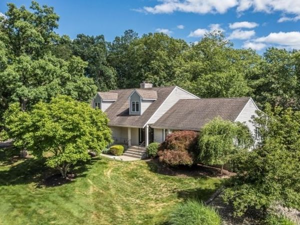 97 Poplar Dr, Hanover, NJ 07927